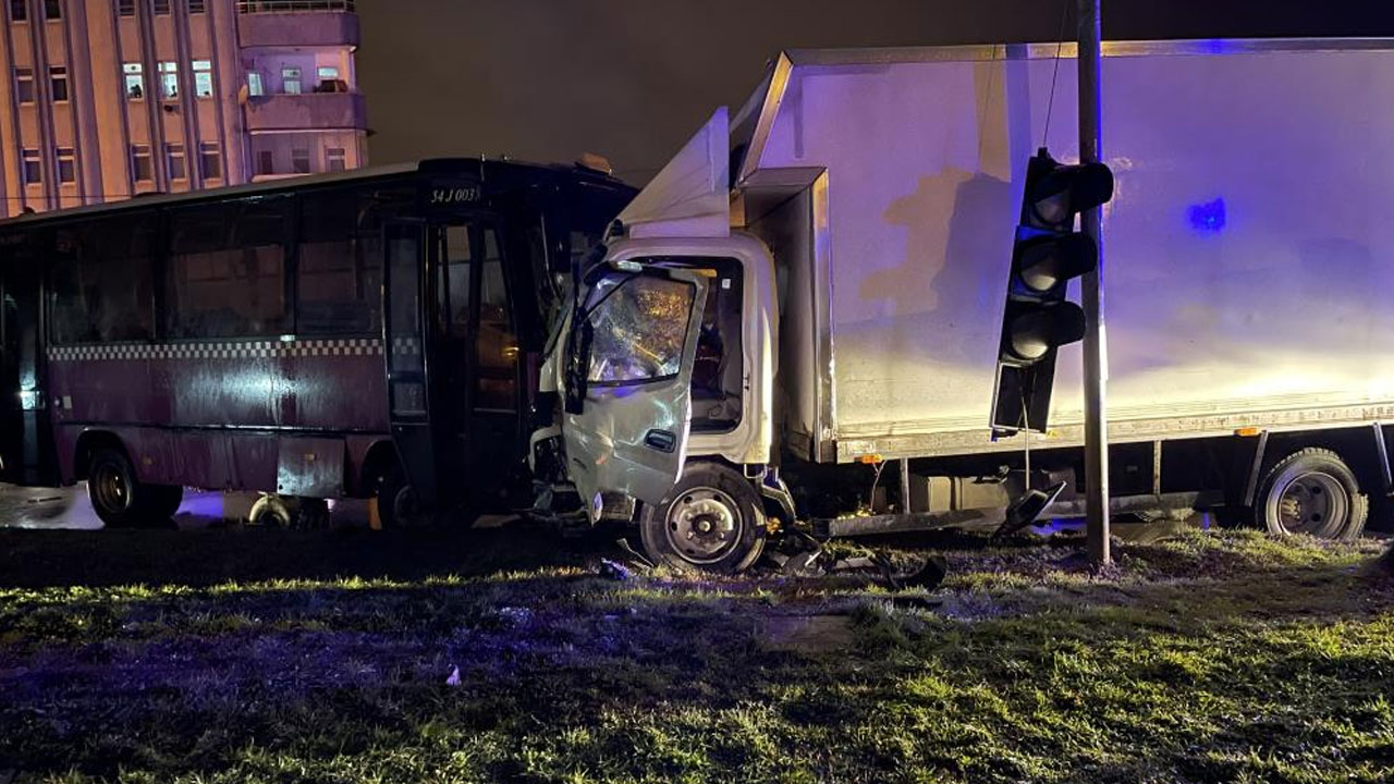 Çevre yolunda zincirleme kaza: Çok sayıda yaralı var