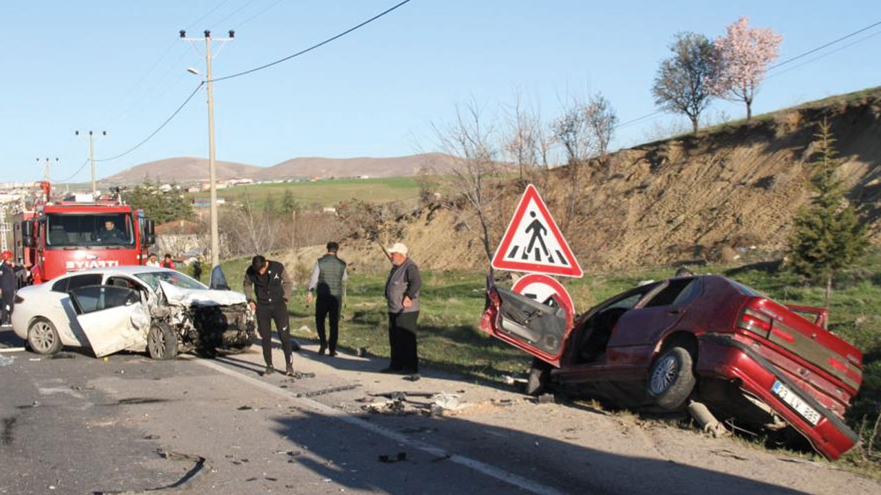 Feci kaza: Ölü ve yaralılar var