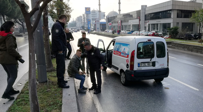 Yayaya çarptı, üzüntüden bayıldı