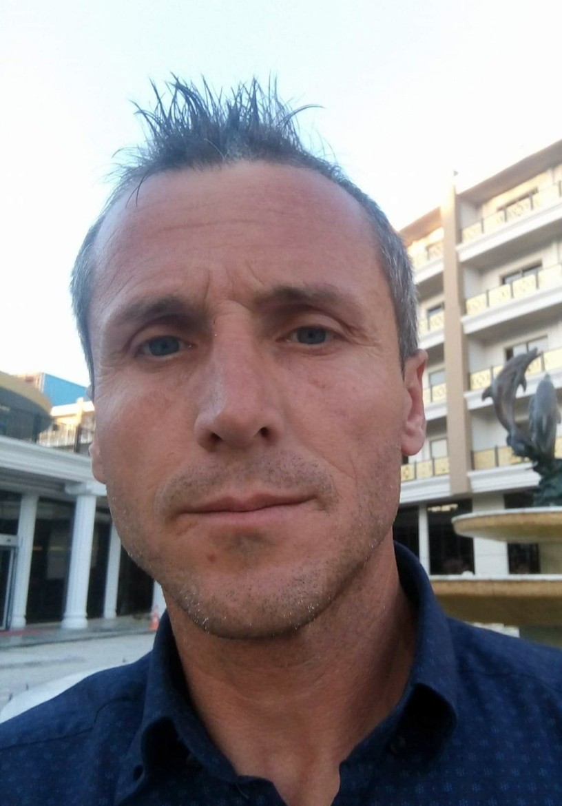 Kamyona çarpan kasksız motosikletli hayatını kaybetti