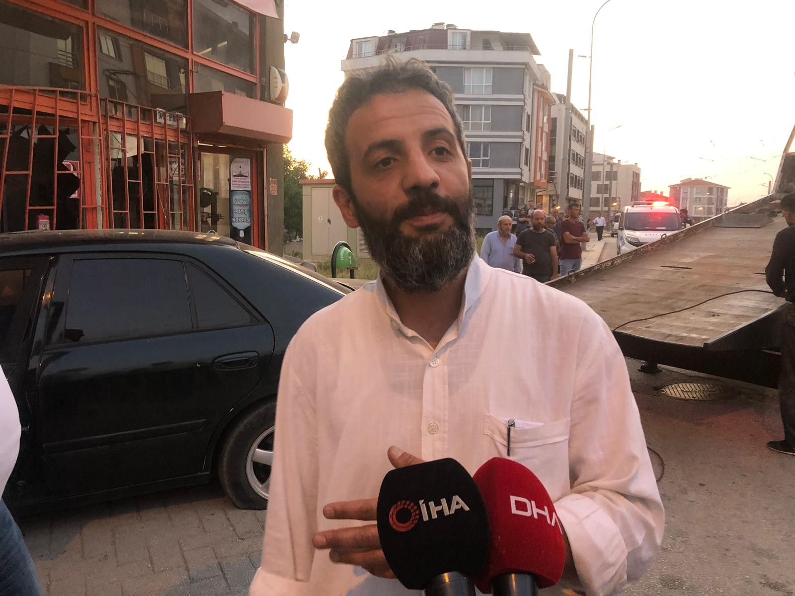 Kaza öncesi namaz kılmaya giden esnaf ölümden döndü