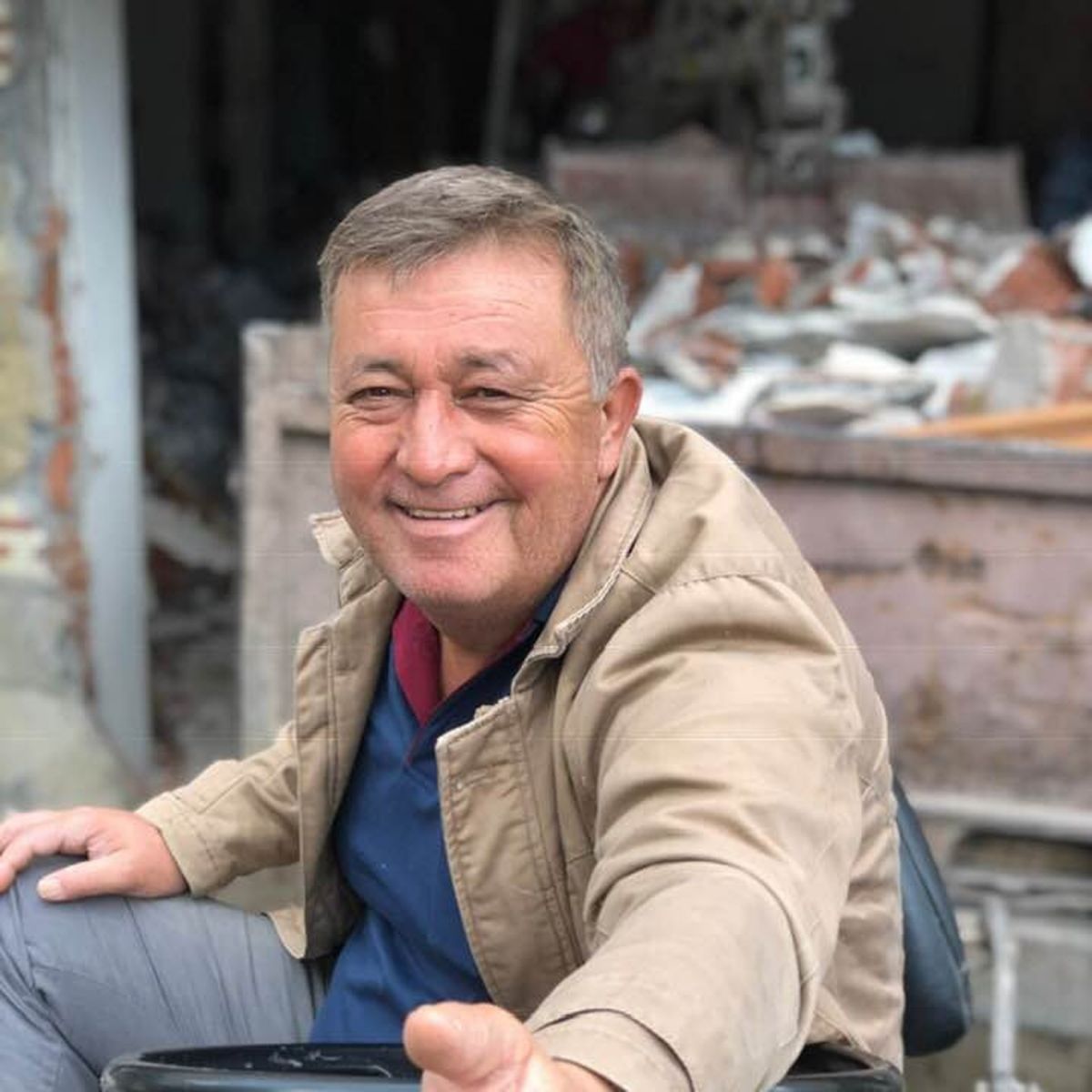 Kazadan sağ kurtulan küçük kardeş, ağabeyinin cansız bedeniyle 10 saat kurtarılmayı bekledi