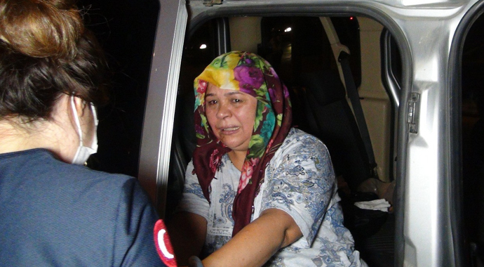 Eşinin çarptığı bisikletli kadını hareketsiz görünce sinir krizi geçirdi