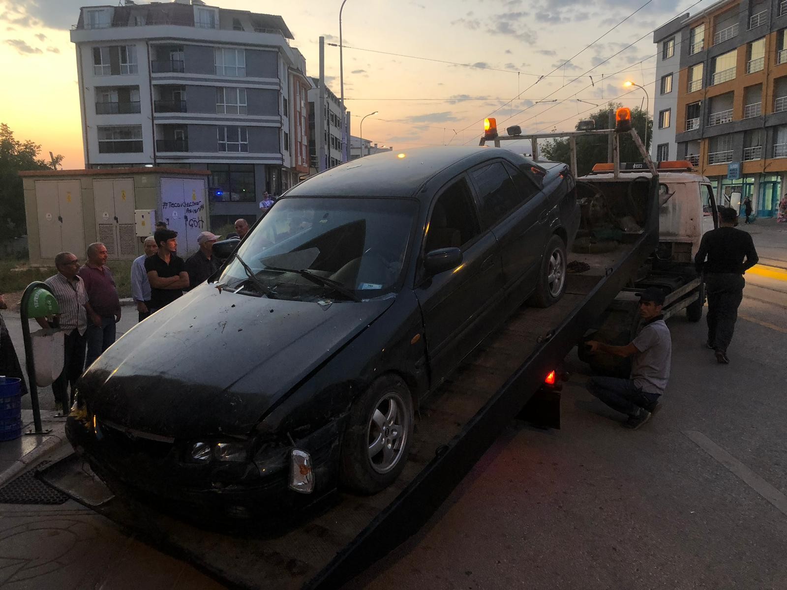 Kaza öncesi namaz kılmaya giden esnaf ölümden döndü