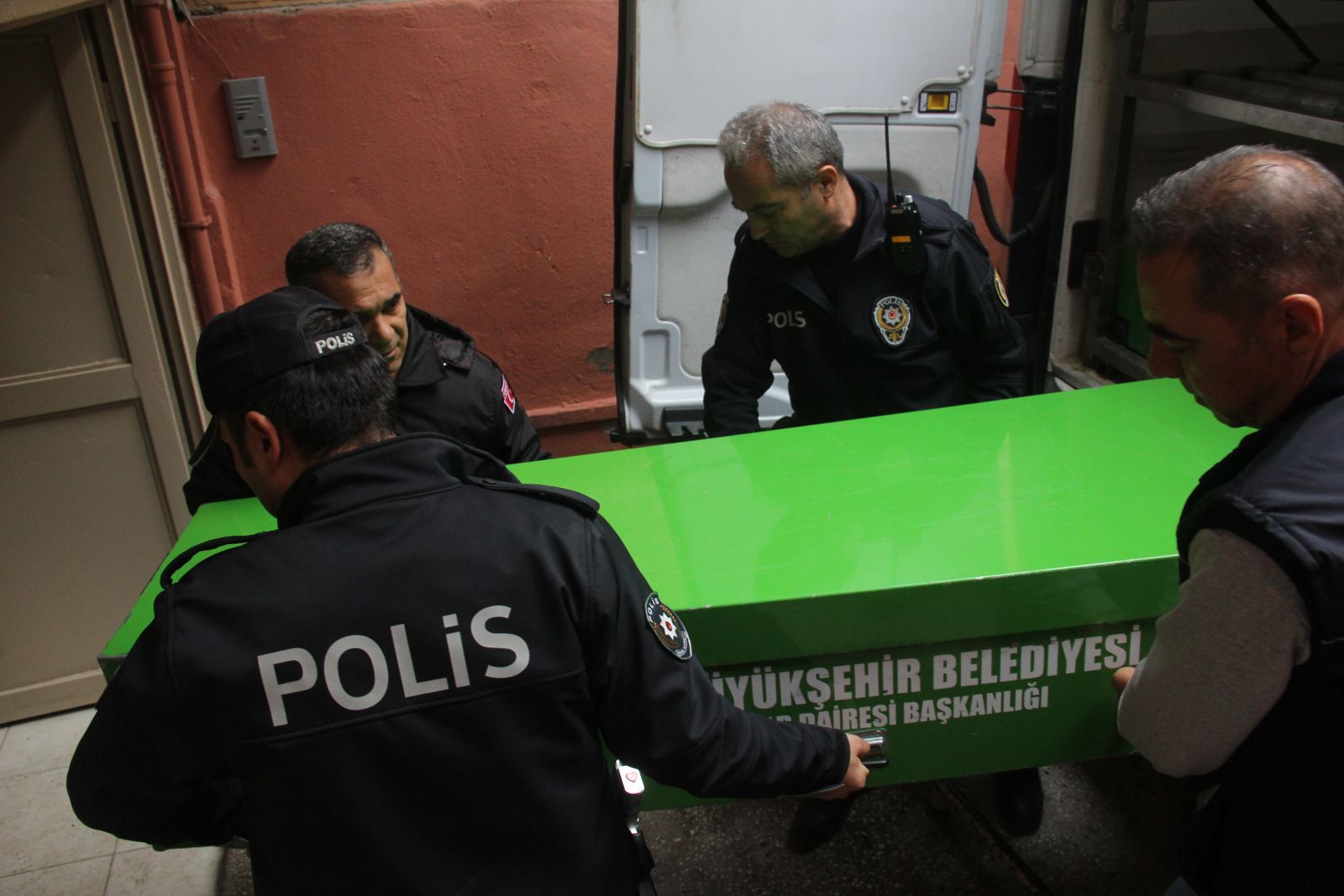 Arkadaşının cenazesinden dönen yaşlı adamın feci ölümü