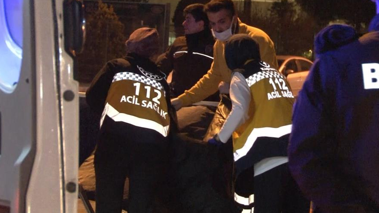 Feci kaza: 2 kadına araba çarptı: 1 ölü, 1 yaralı