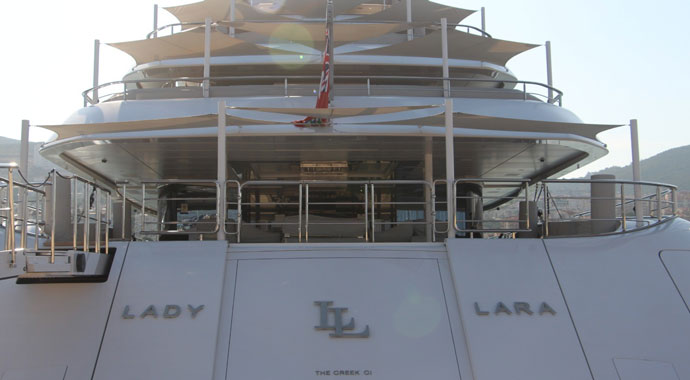 Kazak milyarderin yüzen sarayı 2 milyon liralık yakıt aldı