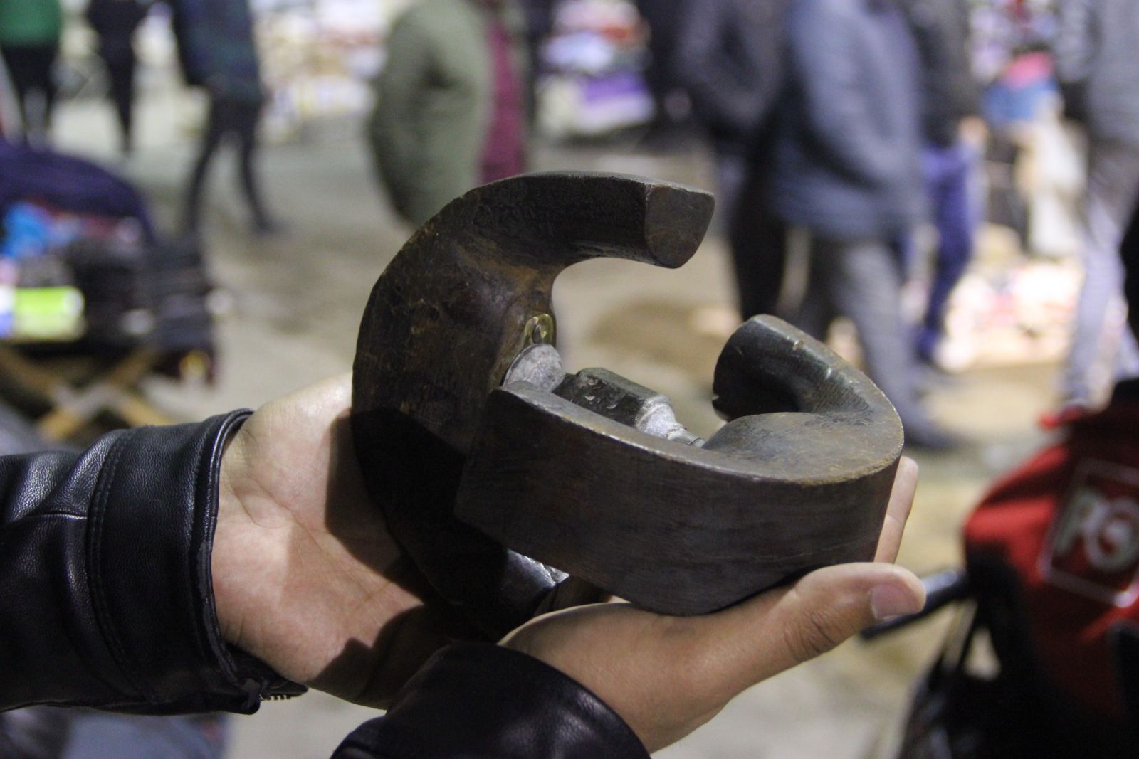 150 yıllık tarihi kelepçe! 'İlk defa böyle bir eserle karşılaştım'