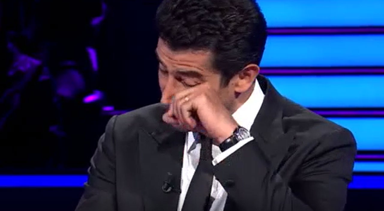 Kim Milyoner Olmak İster’de Türk askerleriyle ilgili sözleri duyan Kenan İmirzalıoğlu gözyaşlarını zor tuttu Kim Milyoner Olmak İster’de Türk askerleriyle ilgili sözleri duyan Kenan İmirzalıoğlu gözyaşlarını zor tuttu