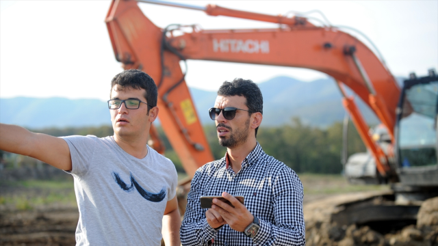 Kenan Sofuoğlu kepçe kullandı