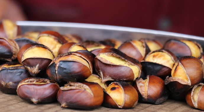 Kışın habercisi kestane hem el hem cep yakıyor