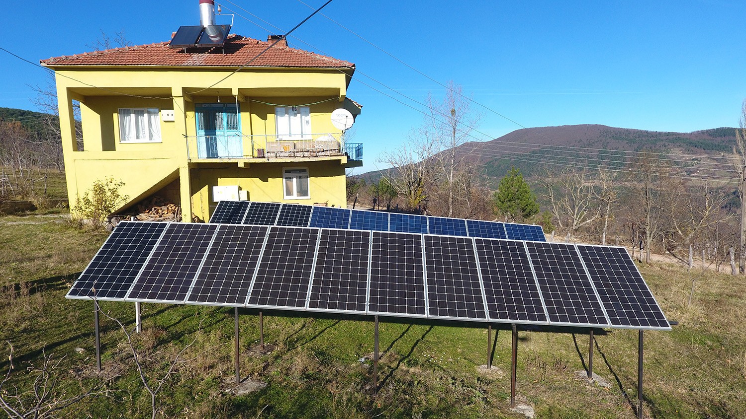 Almanya'da gördü köyüne kurdu! 'Kezban Teyze'nin güneş enerji santrali