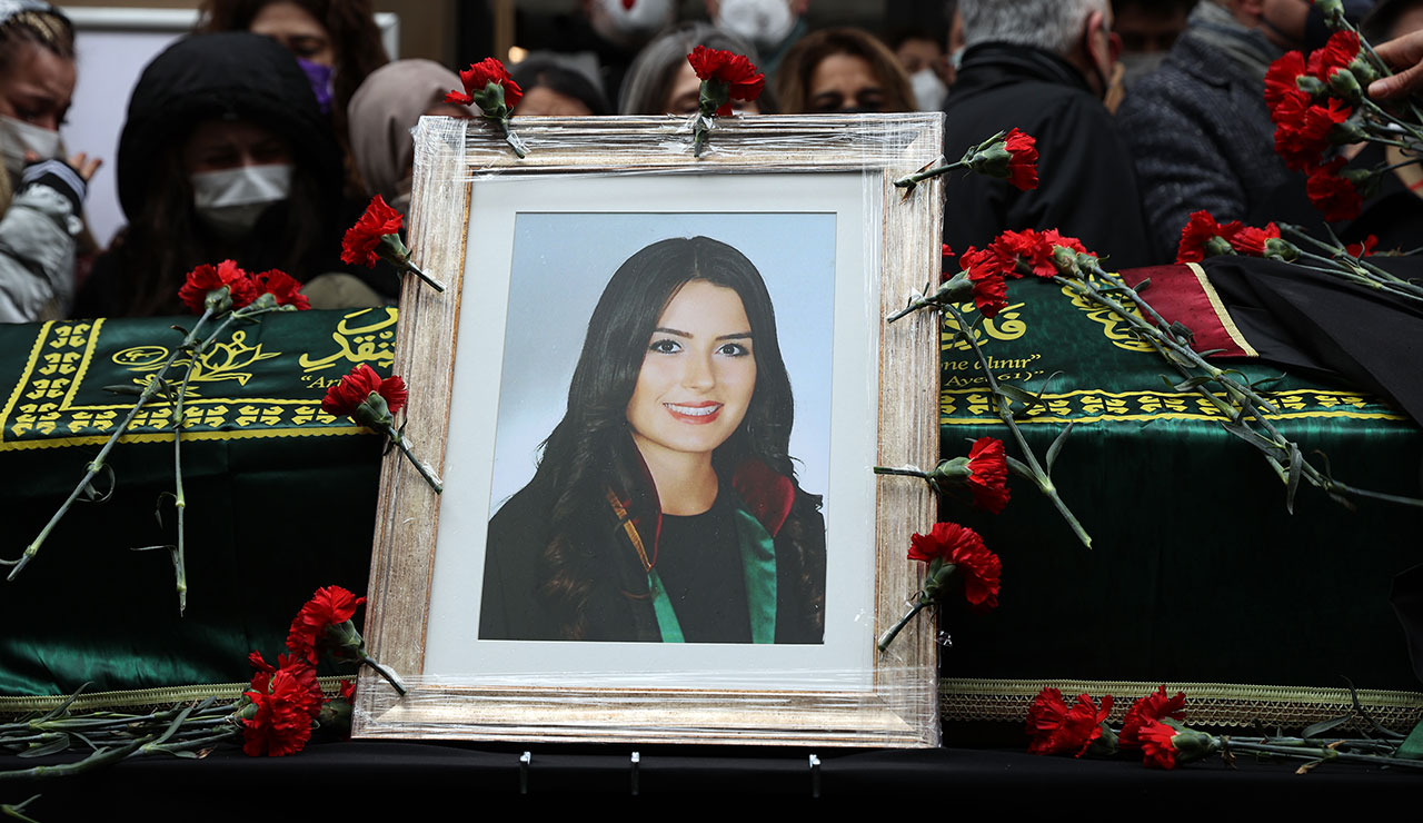 'Az ceza' taktiği: Dilara’nın katili deli rolü yaptı 'Az ceza' taktiği: Dilara’nın katili deli rolü yaptı