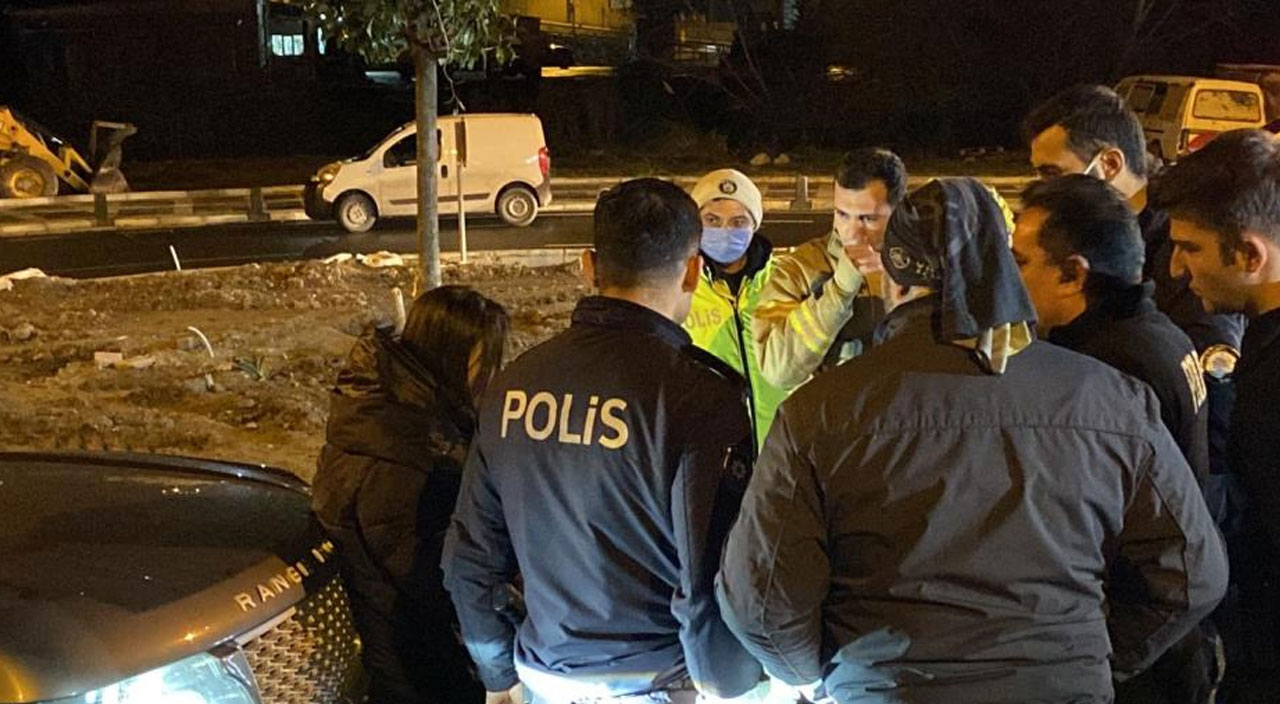 Sarıyer’de lüks araç kaza yaptı: 2’si ağır 3 yaralı Sarıyer’de lüks araç kaza yaptı: 2’si ağır 3 yaralı