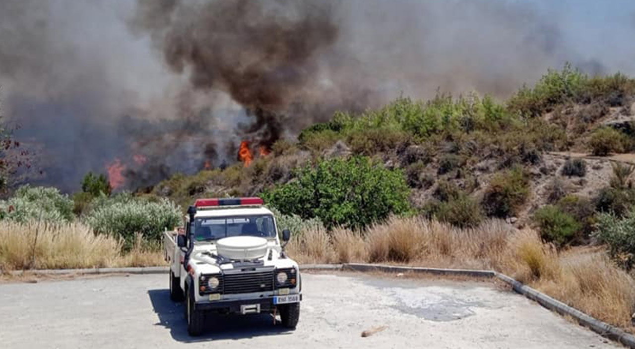 KKTC'de orman yangını: Müdahale sürüyor