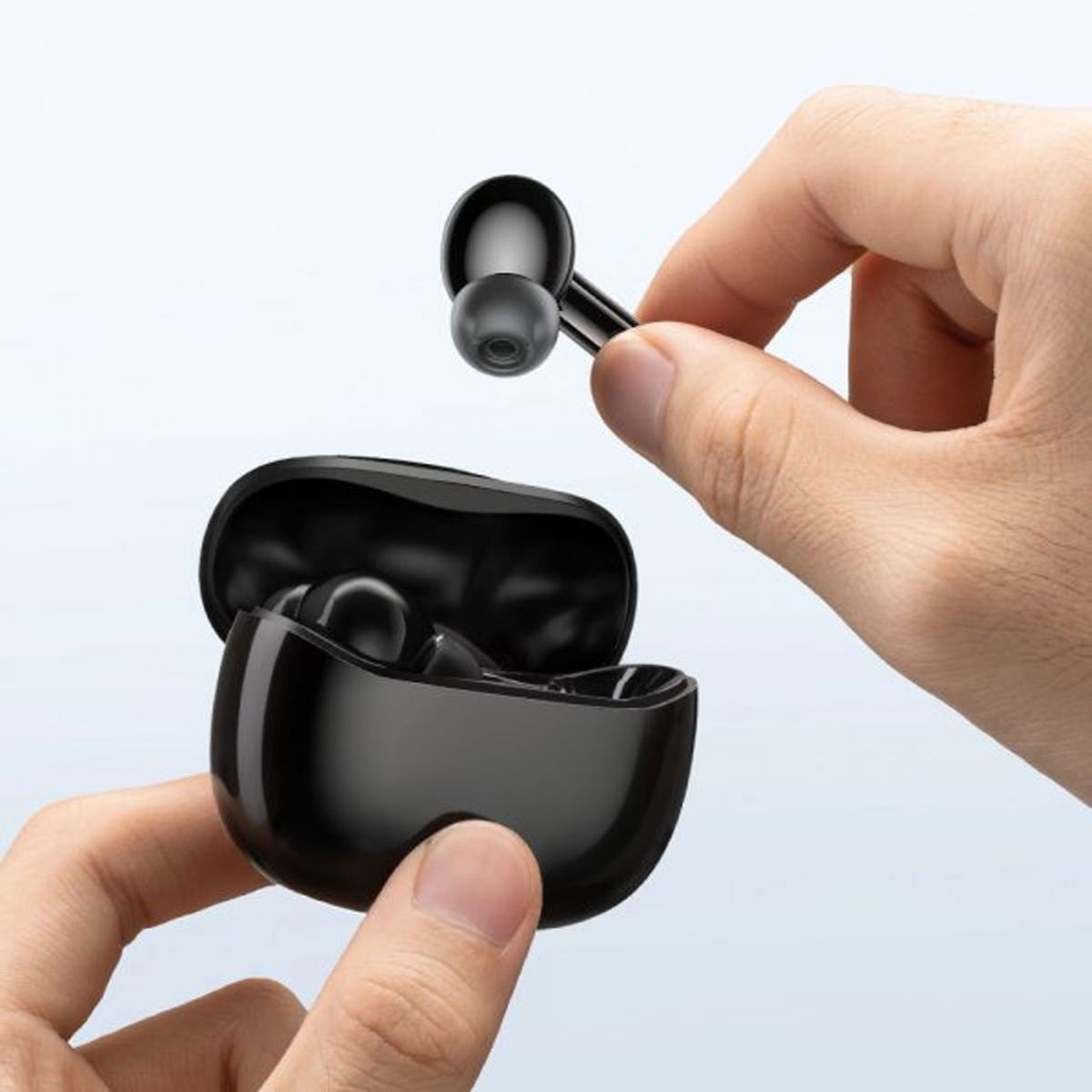 Anker’den yeni kulaklık:  Soundcore R100 Anker’den yeni kulaklık:  Soundcore R100