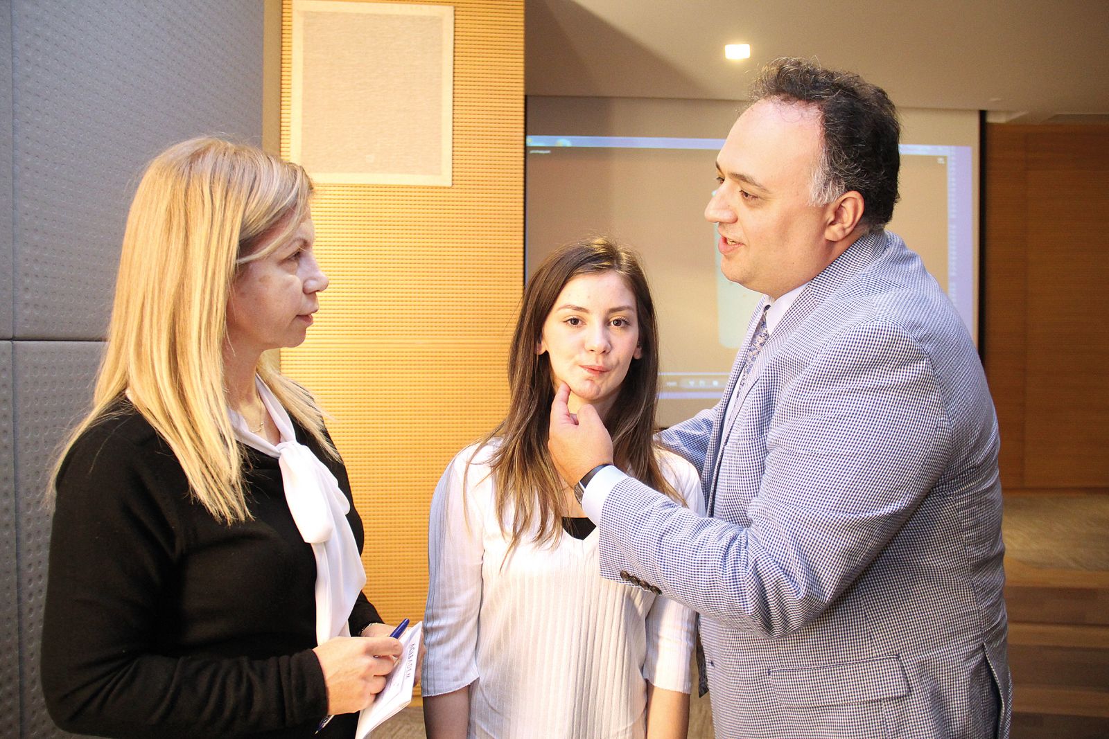 Neslihan’a kök hücreden çene kemiği