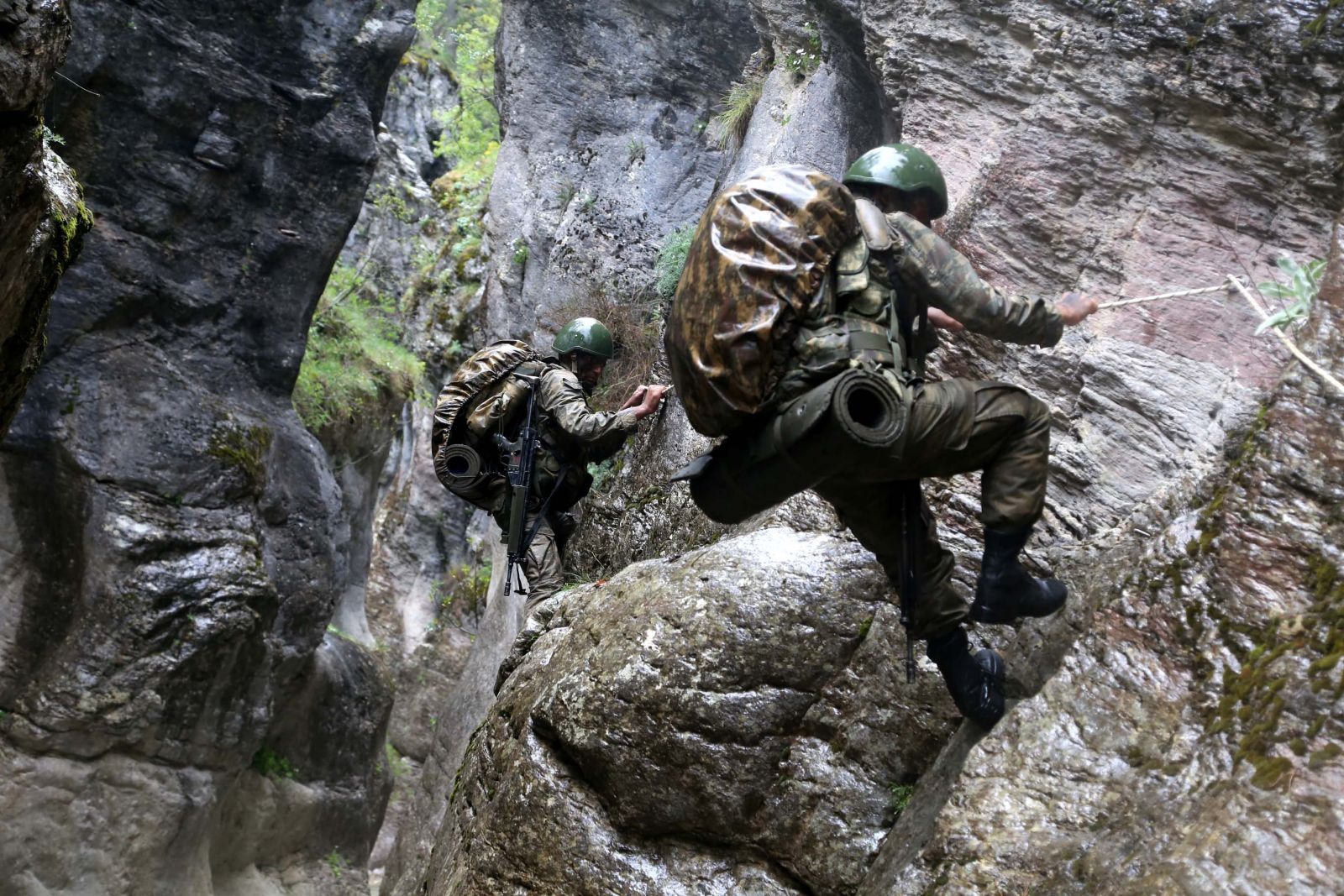 Isparta'da komandolardan 2 haftalık zorlu tatbikat