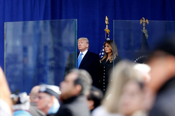 Trump'ın konuşmasında dikkat çeken görüntü!