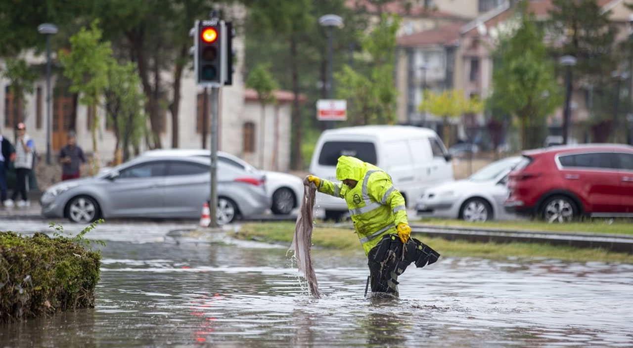 Meteoroloji’den çok sayıda kent için kuvvetli yağış uyarısı: 2 bölge hariç her yer yağış alacak! (9 Haziran 2022 hava durumu) Meteoroloji’den çok sayıda kent için kuvvetli yağış uyarısı: 2 bölge hariç her yer yağış alacak! (9 Haziran 2022 hava durumu)