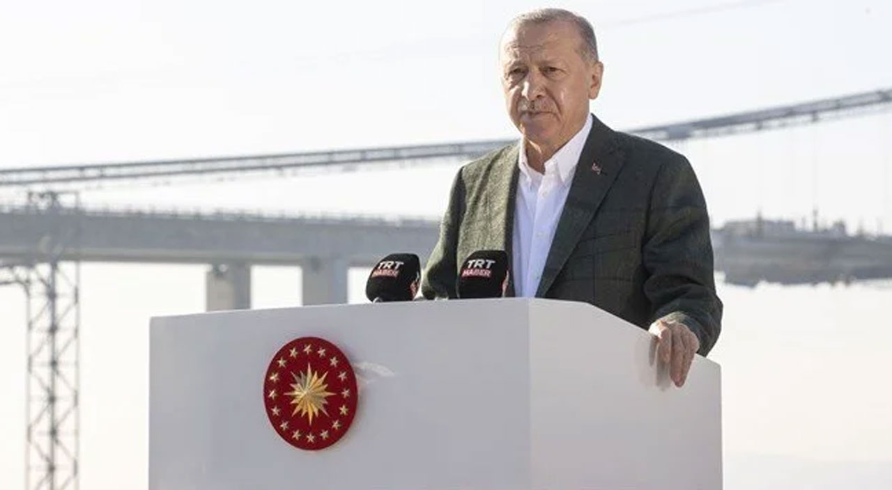 Cumhurbaşkanı Erdoğan Çanakkale Köprüsü Son Tabliye Montaj Töreni'ne katıldı