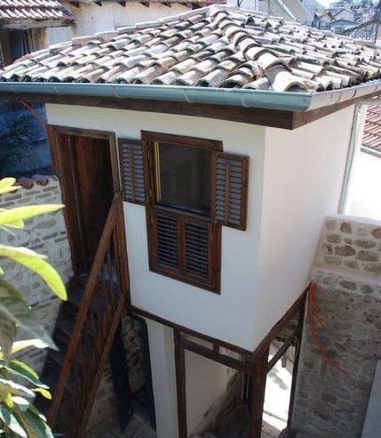 Mete Horozoğlu servetini harabeye yatırdı!