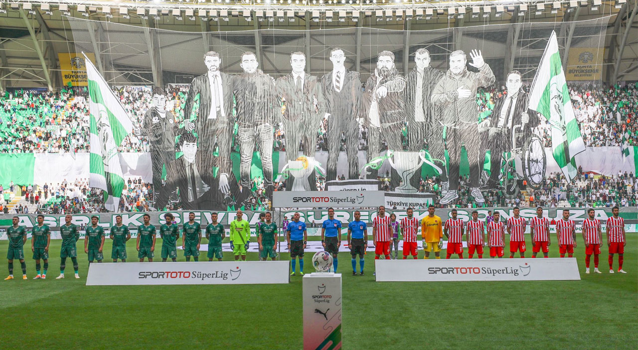 Konyaspor Ümraniyespor'u tek golle mağlup etti, 3 puanı Muhammet Demir getirdi