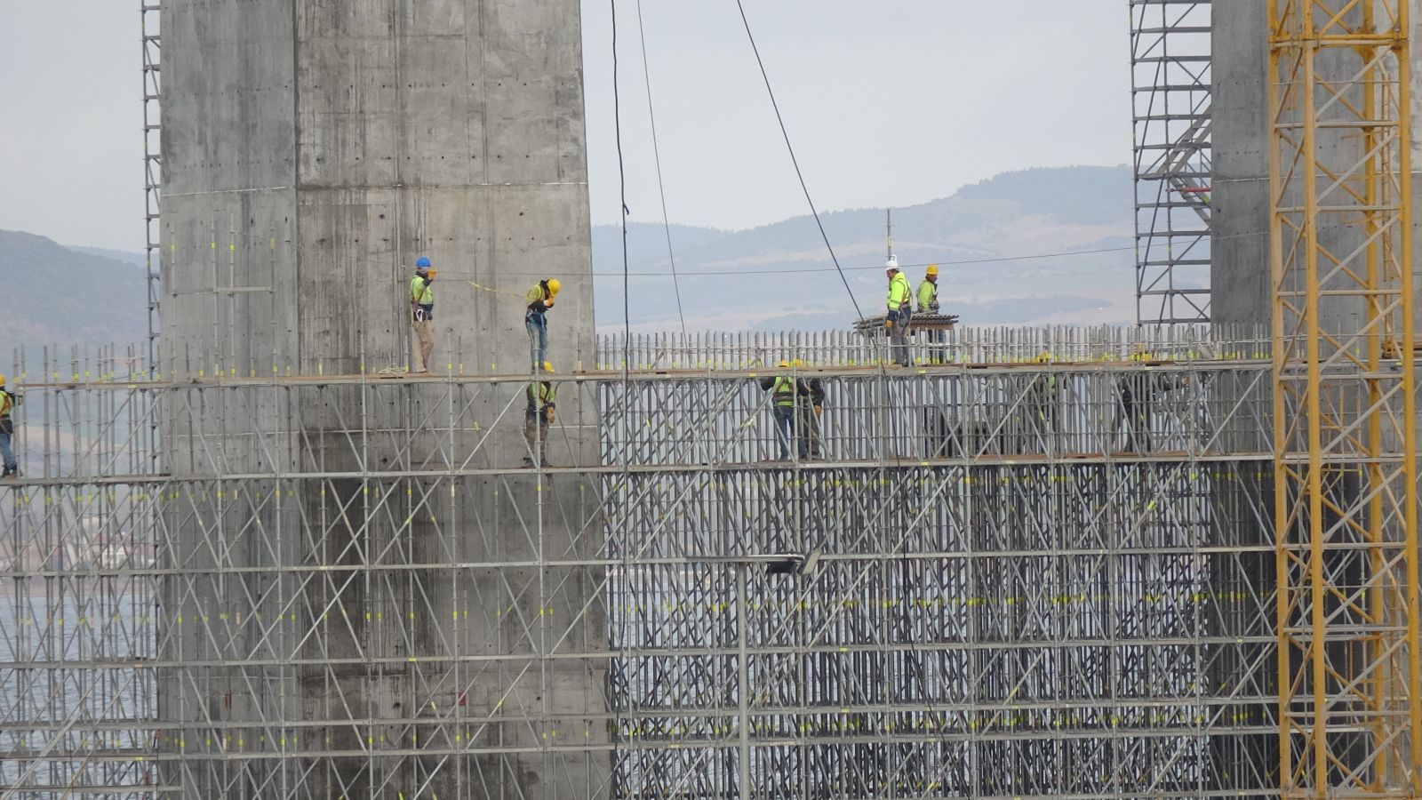 1915 Çanakkale Köprüsü’nün ayakları 150 metre uzunluğa ulaştı