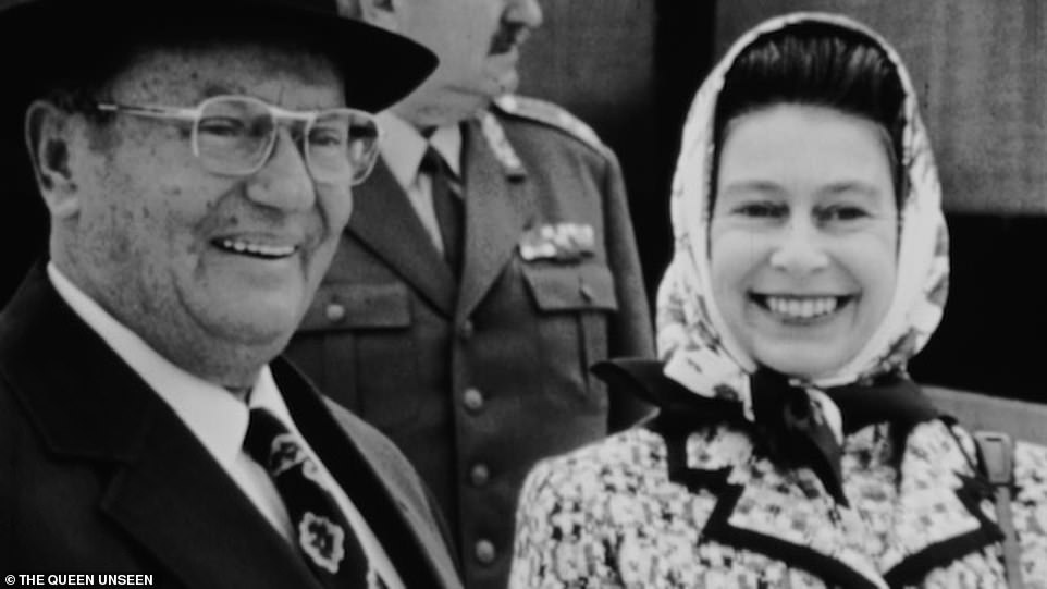 Kraliçe Elizabeth’i hiç böyle görmediniz: Şimdiye kadar yayımlanmamış fotoğrafları ortaya çıktı