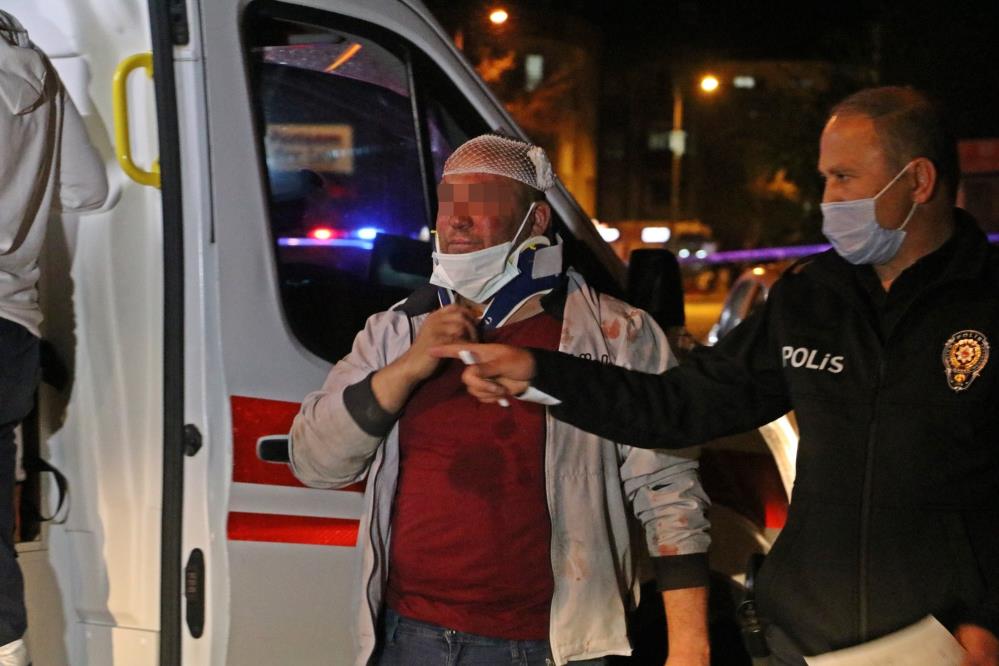 Kısıtlama saatinde kavga ettiler, hem dayak hem ceza yediler: 4 yaralı