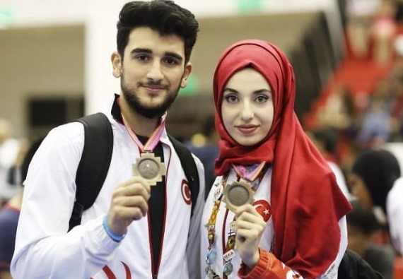 Emirhan Muran ile Kübra Dağlı çifti dünya şampiyonu
