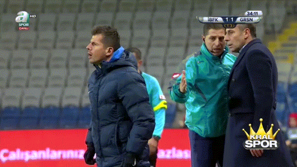 Emre Belözoğlu Başakşehir Giresunspor maçında hakeme küfür etti