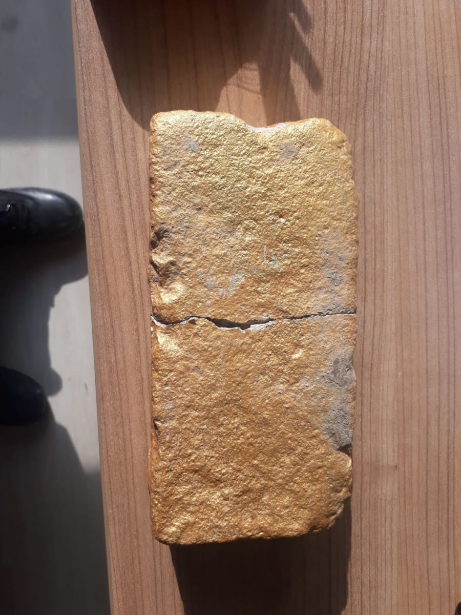 Akıllara durgunluk veren dolandırıcılık! Altın külçe diye kaldırım taşını 50 bin liraya sattılar