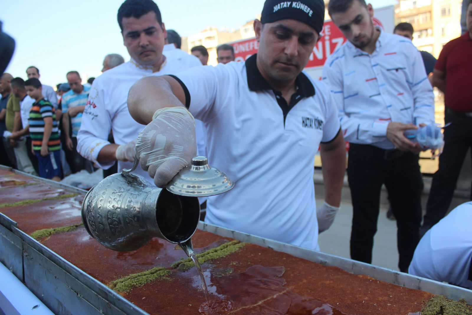 Hatay’ın anavatana katılışının 80. yılında 80 metrelik künefe yapıldı