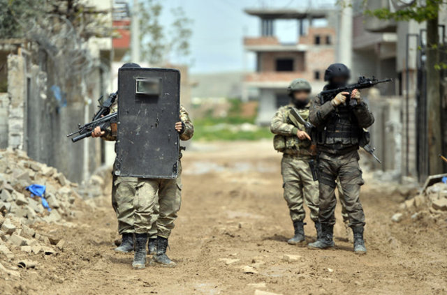PKK'lılar tuzaklarına Kuran-ı Kerim'i de alet etti
