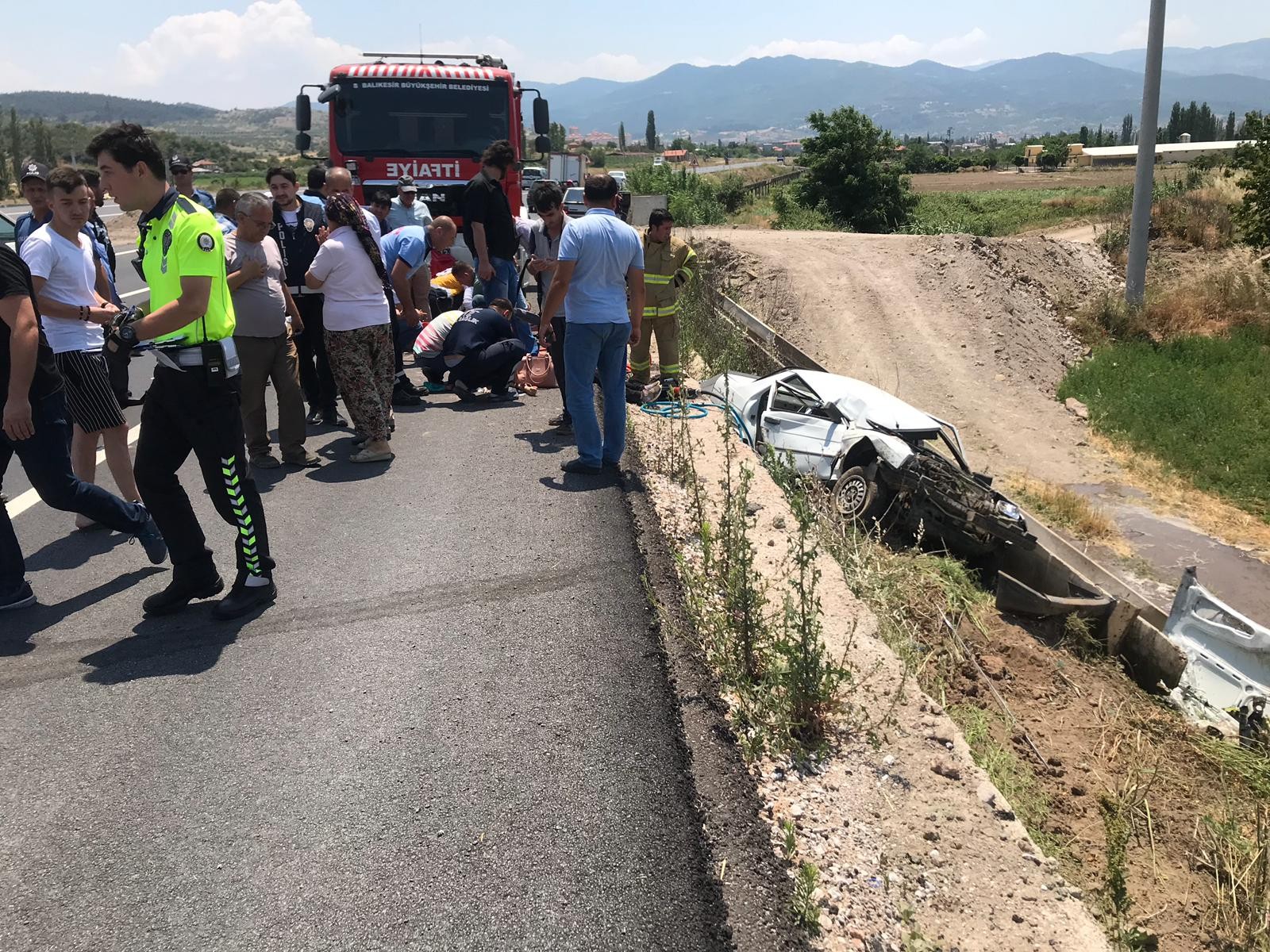 Balıkesir'de feci kaza: 4 yaralı