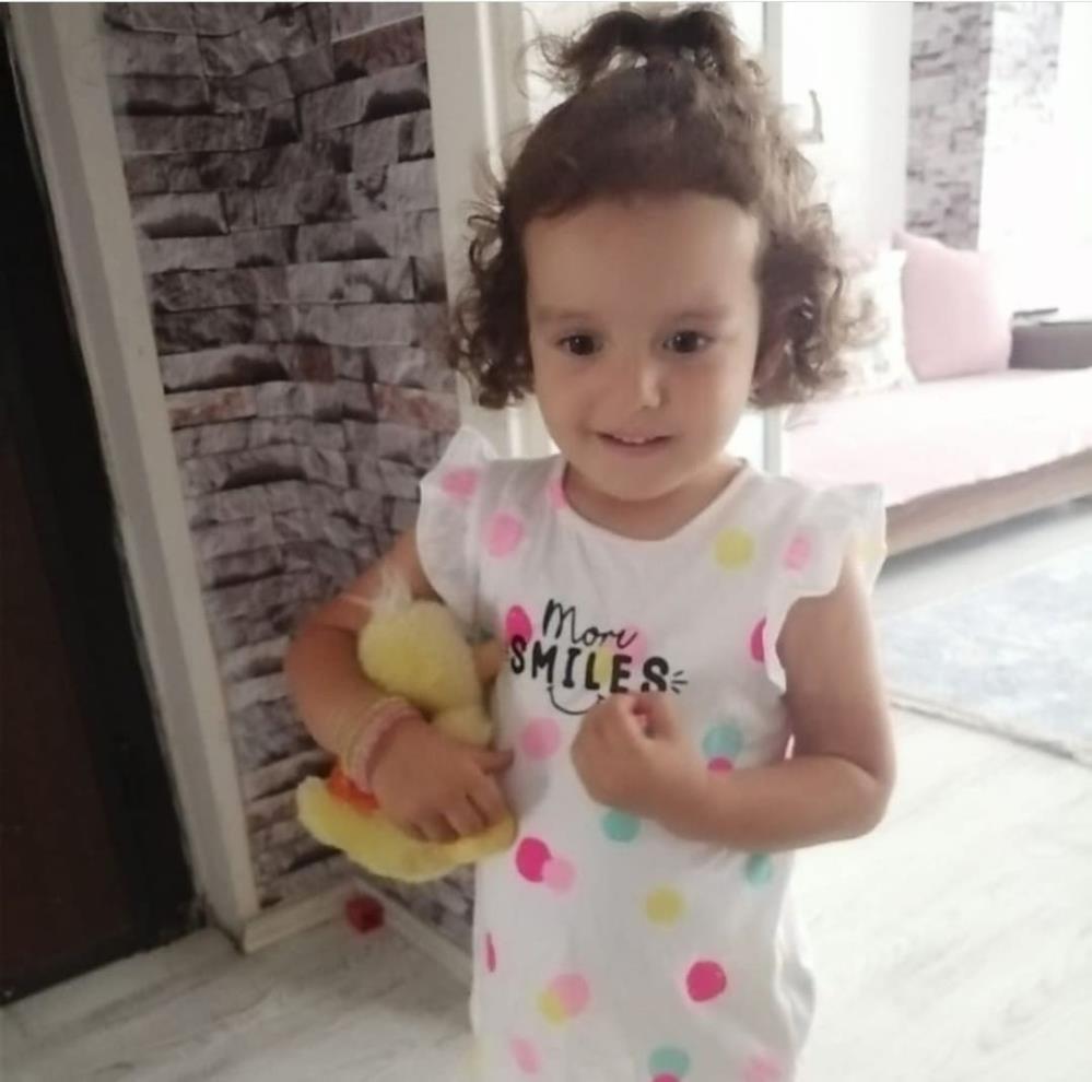 3 yaşındaki çocuk asansör boşluğundan bulundu 3 yaşındaki çocuk asansör boşluğundan bulundu