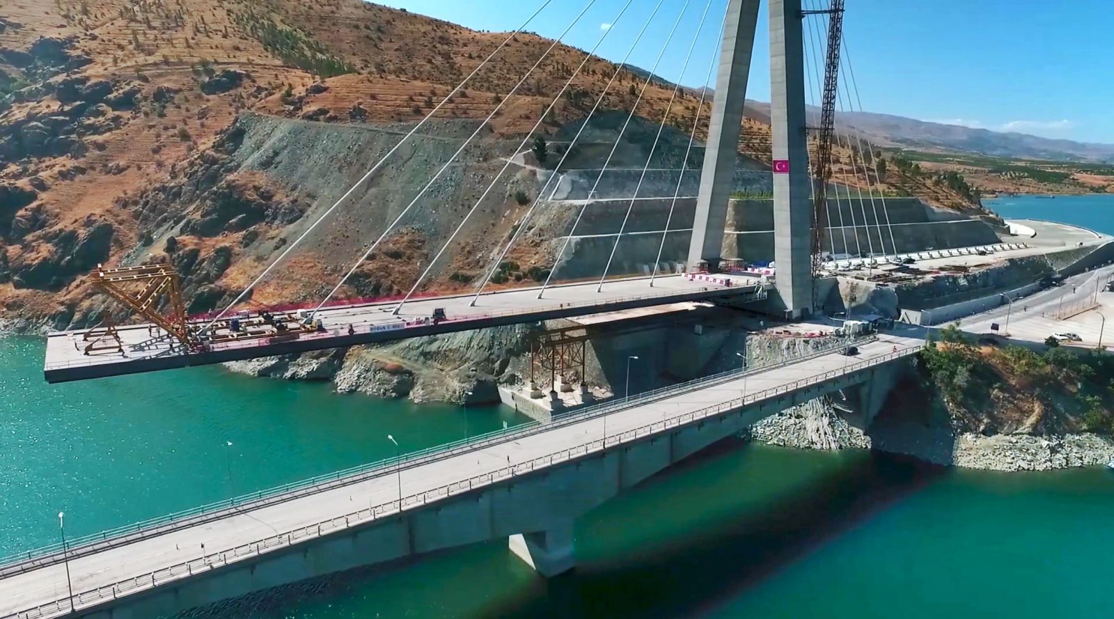 Dünyada 4. sırada... Dev projenin bitimine 198 metre kaldı