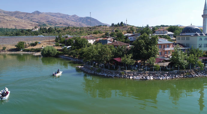 Doğal güzelliğiyle dikkat çekmişti, o köye ilgi arttı