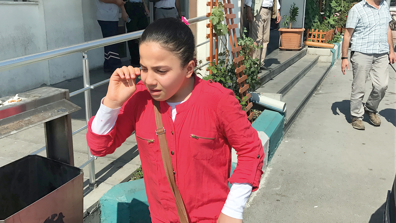 Kızını otobüste unuttu!