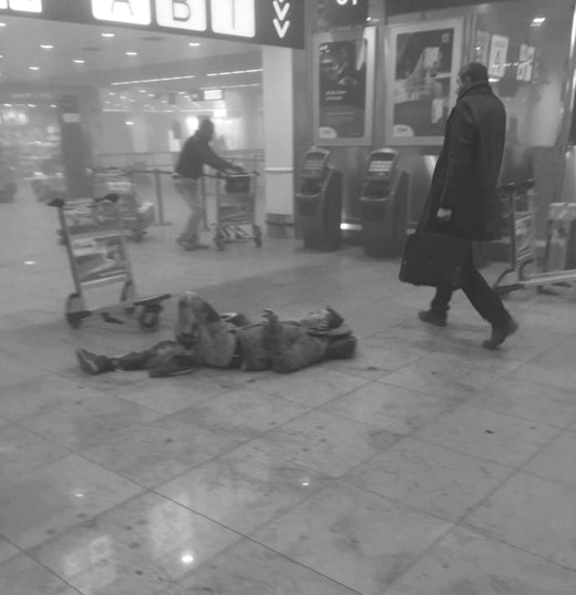 Brüksel Havaalanı'nda iki patlama (Brüksel havalimanı patlama, ölü yaralı sayısı) Brüksel Havaalanı'nda iki patlama (Brüksel havalimanı patlama, ölü yaralı sayısı)