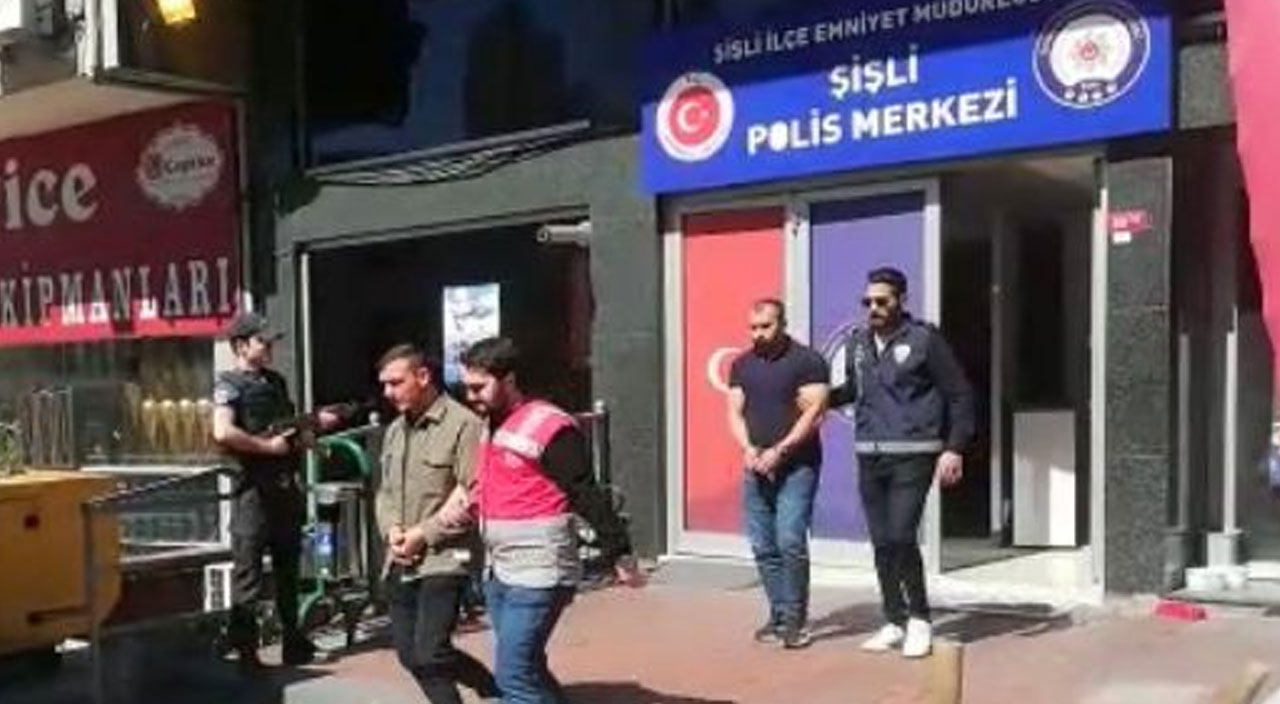 Taksiciler turistleri dolandırdı: Tırnakçılık yöntemiyle 3 bin dolar çaldılar
