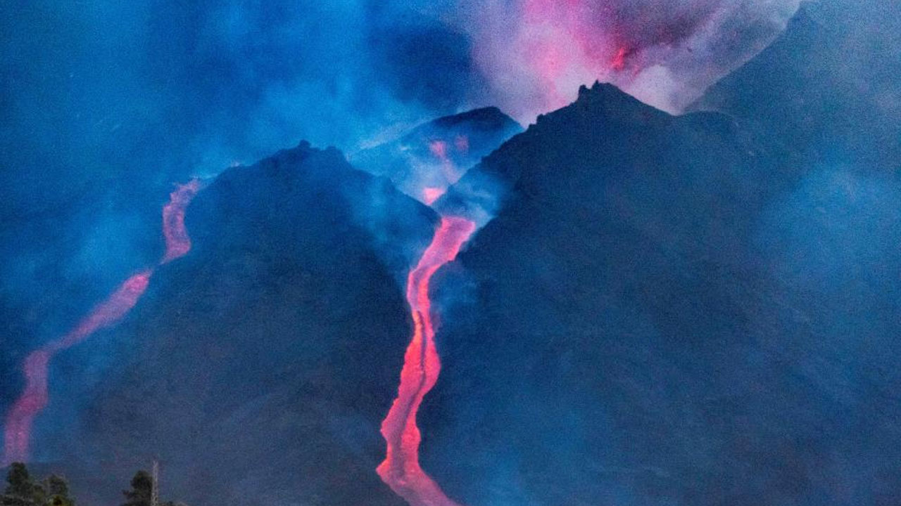 Lavlar, La Palma'yı yuttu
