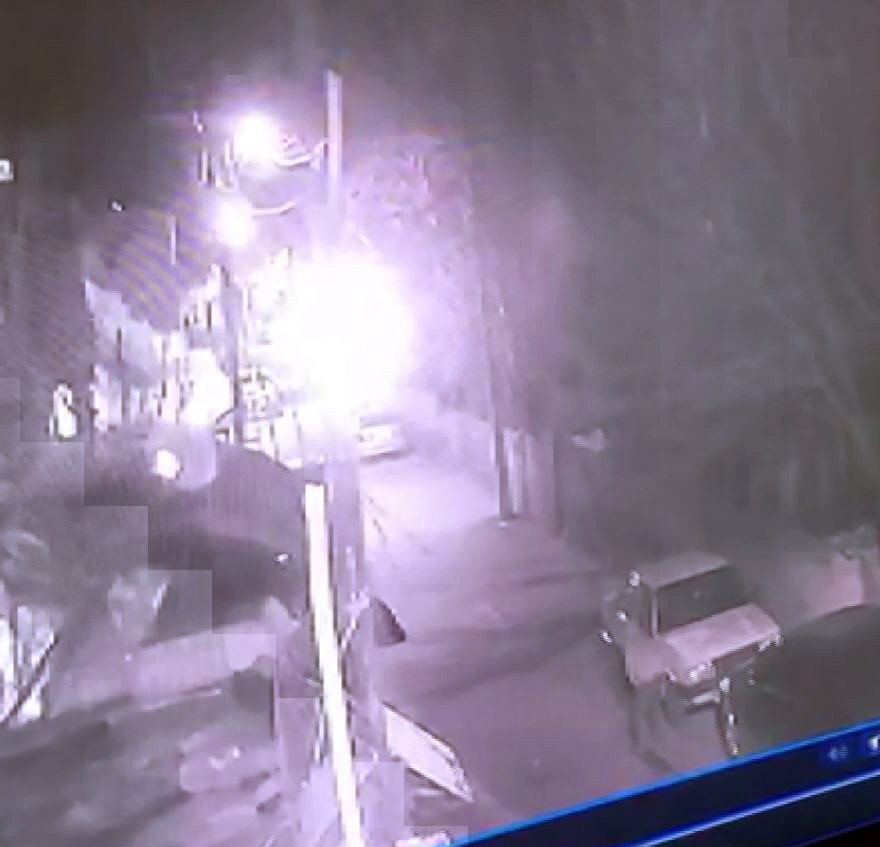 Deprem sonrası eline aldığı bıçakla 160 aracın lastiğini patlattı