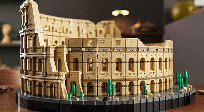 Lego’dan tam karantina dönemine uygun set: Colosseum’u tamamlamak iki hafta sürüyor