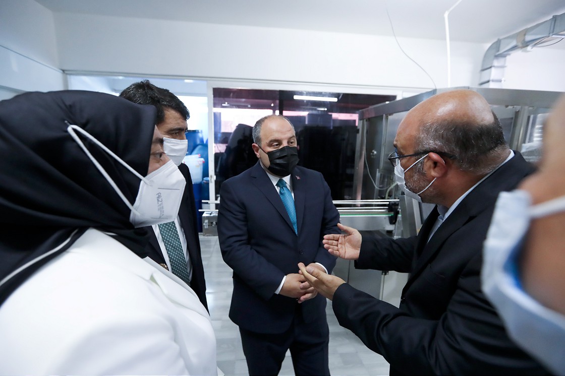 Türkiye'de ilk kez yerli ve milli lens solüsyonu üretildi