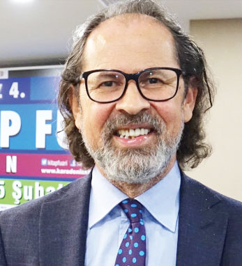 Kitaplar seslendi yazarlar temkinli