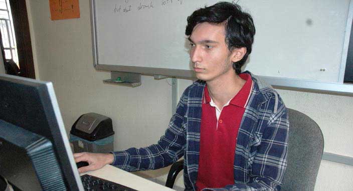 Lise öğrencisi Siri'nin açığını buldu (Siri nedir, nasıl kullanılır?)