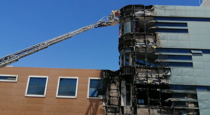 Lisede ders sırasında yangın çıktı