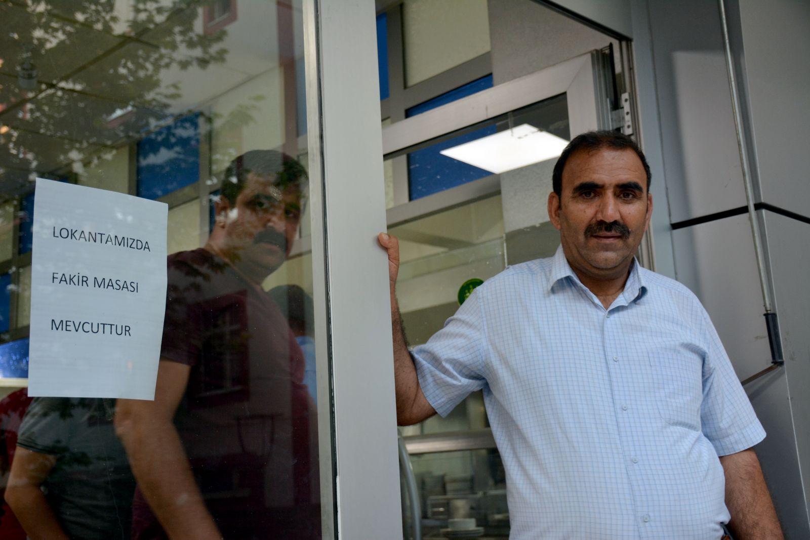 Lokantalarında ihtiyaç sahiplerinden ücret alınmayan ilçe